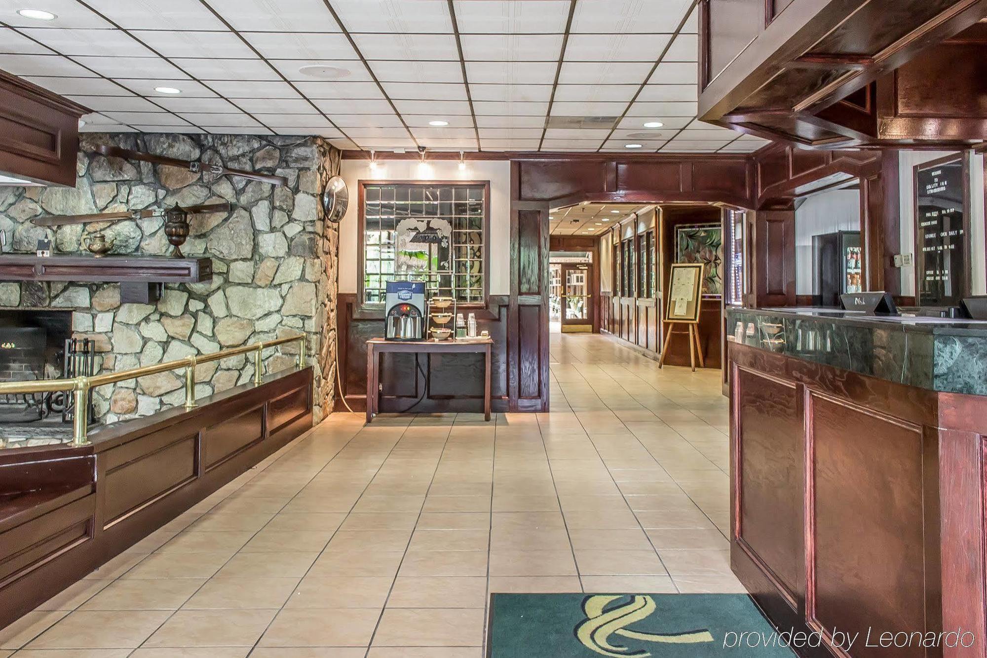 FairBridge Inn&Suites Poconos Stroudsburg Extérieur photo
