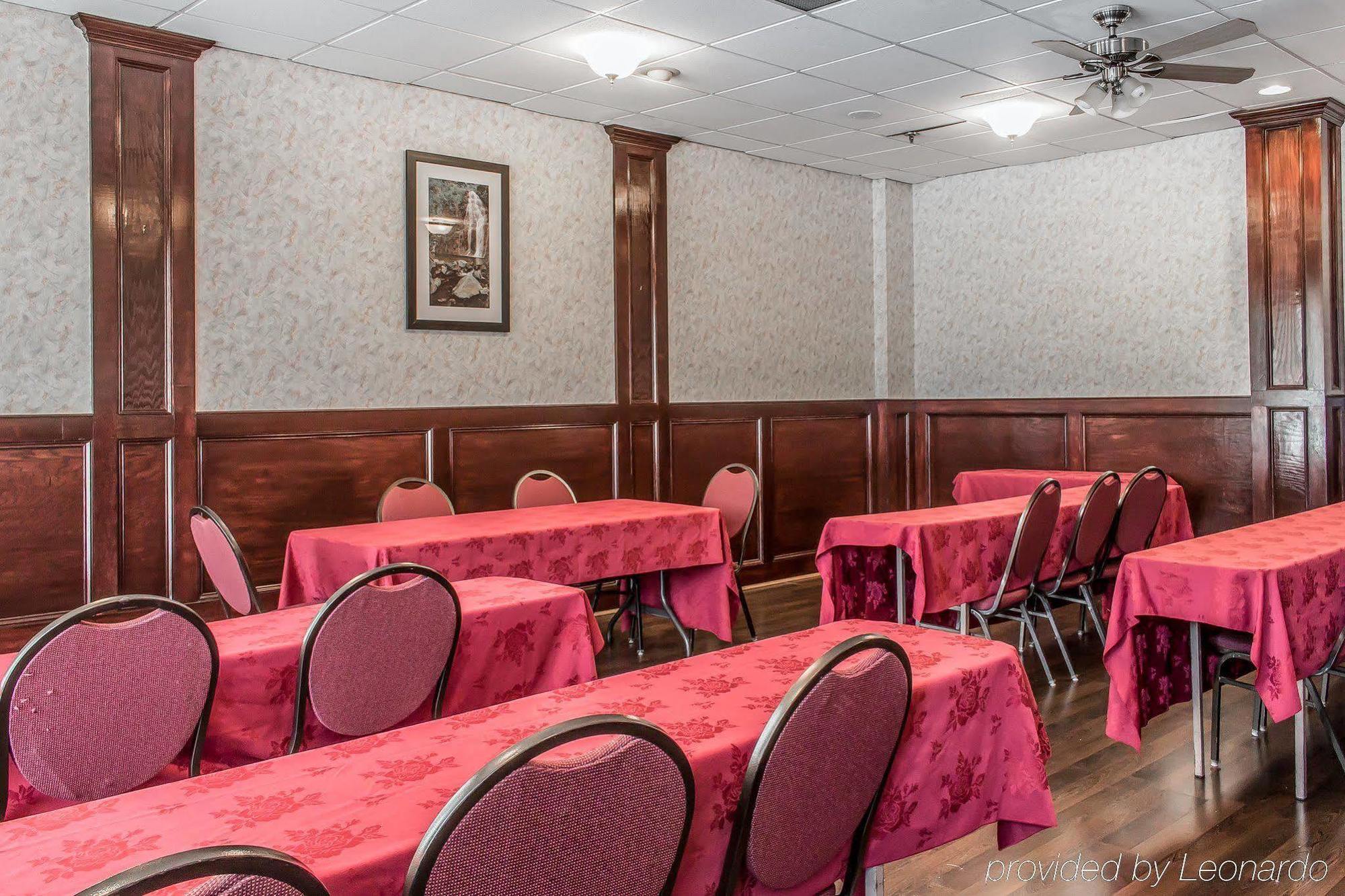 FairBridge Inn&Suites Poconos Stroudsburg Extérieur photo