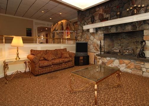 FairBridge Inn&Suites Poconos Stroudsburg Extérieur photo